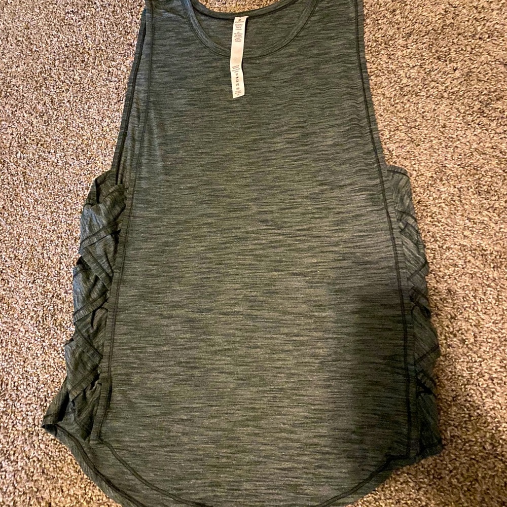 Lululemon Var-City Muscle Tank